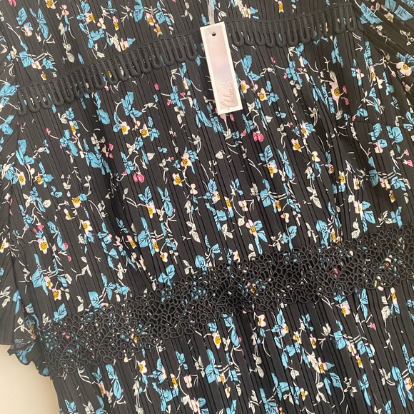 Chelsea 28 Pleated Floral Lace Dress - Picture 6 of 7